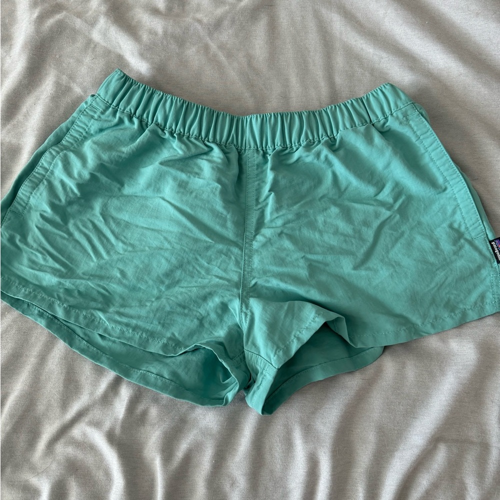Patagonia Women’s Small Green Shorts